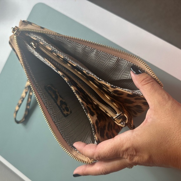 Leopard Animal print clutch Hand bag NEW - Picture 3 of 3